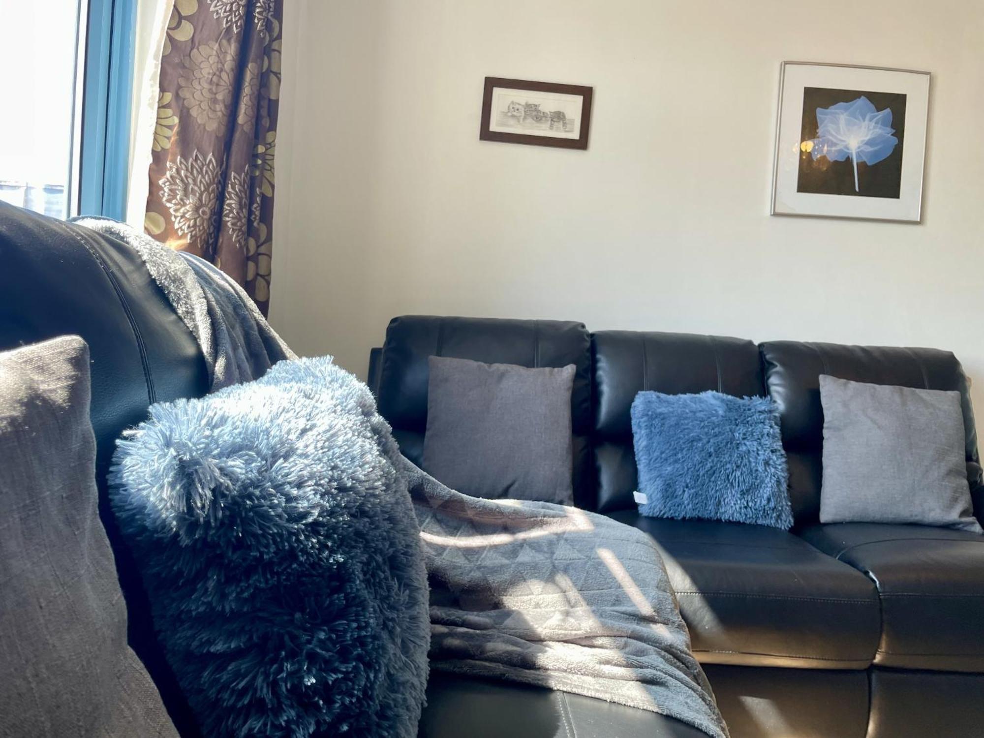 Hk Life Serviced Apartment , City Centre Суиндон Экстерьер фото